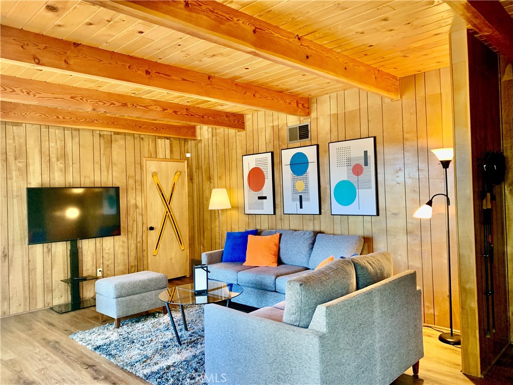 Green Valley Lake (GVLK) - Residential