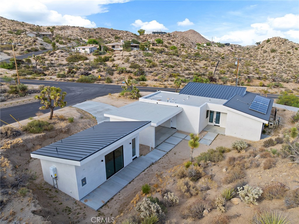 6218 Farrelo Road