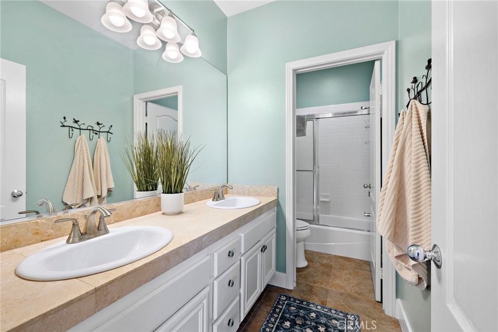 Crestmont (CSM) - Residential Lease