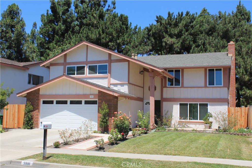 3881 Hendrix Street