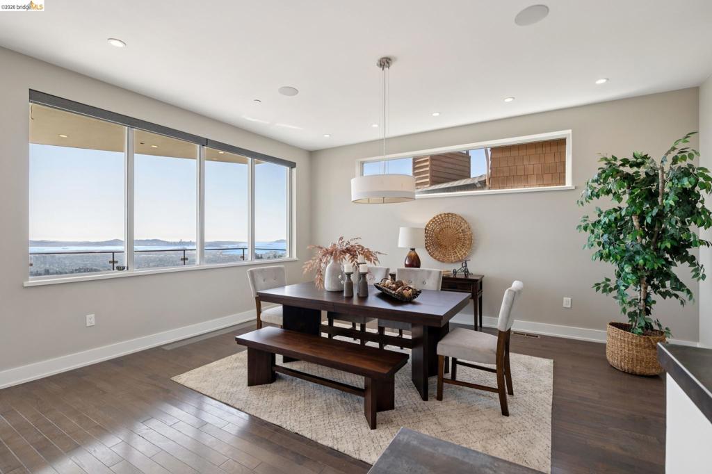 25 Diablo Dr