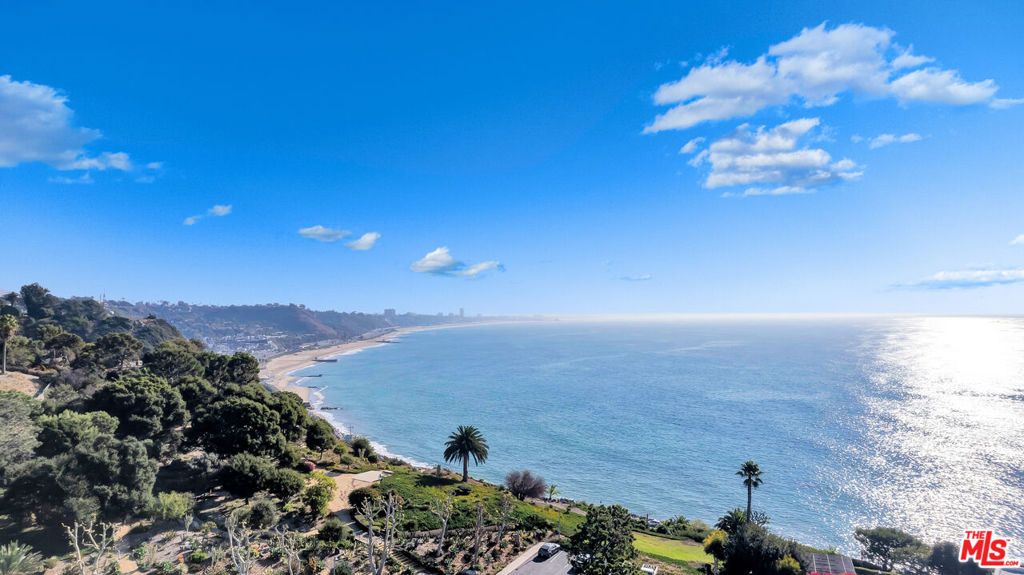 Photo of 17350 W Sunset Boulevard #506C, Pacific Palisades, CA 90272 (MLS # 26654099)