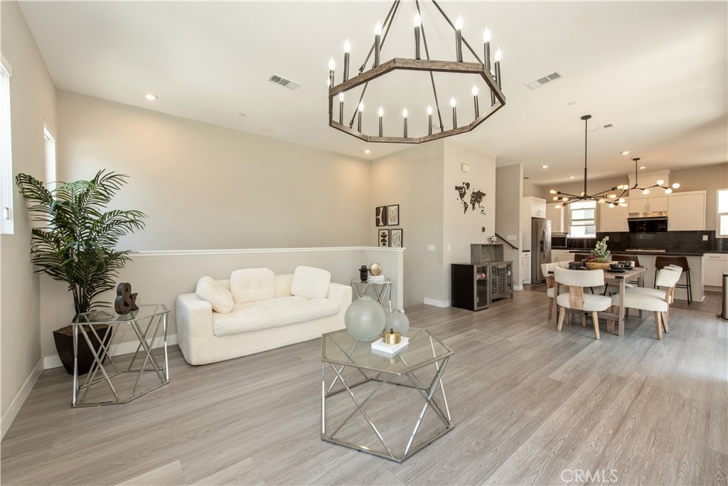 1426 S Urbana
