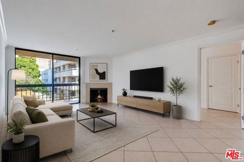 Photo of 7320 Hawthorn Avenue #207, Los Angeles, CA 90046 (MLS # 26835011)