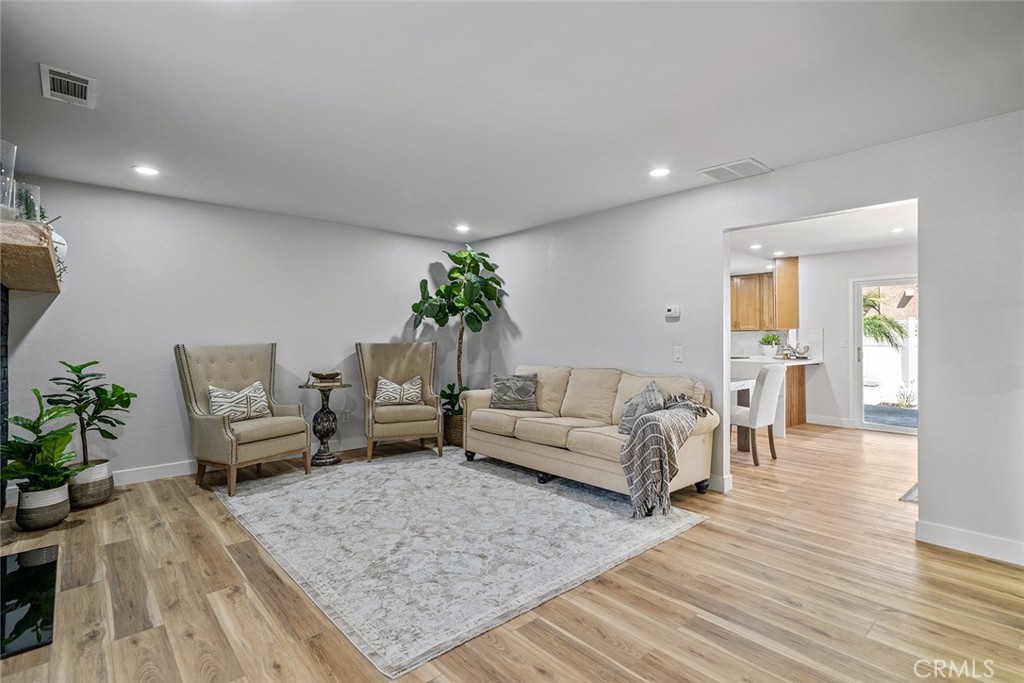 44614 La Paz Road
