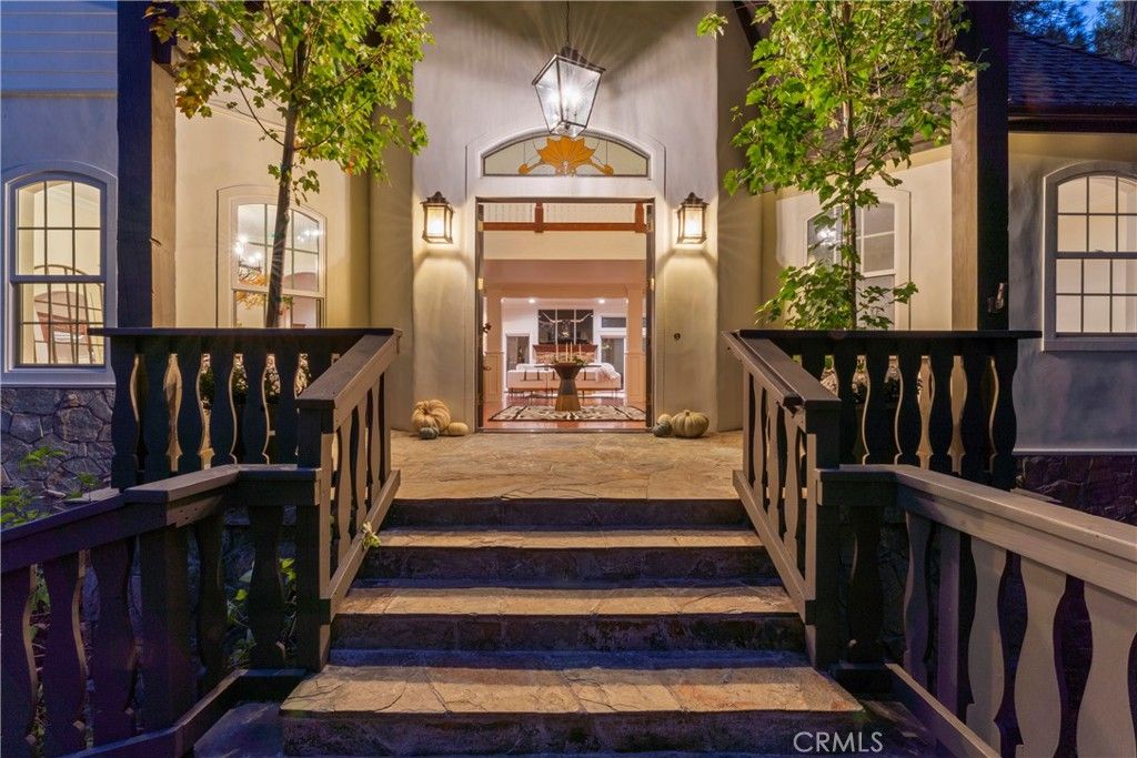 Photo of 29198 Pigeon Hawk Lane, Lake Arrowhead, CA 92352 (MLS # IG25242704)