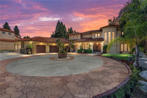 Photo of 14025 Yokuts Ln, Bakersfield, CA 93306 (MLS # PI26049205)