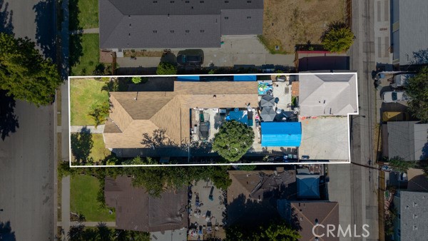 327 W Lemon Avenue