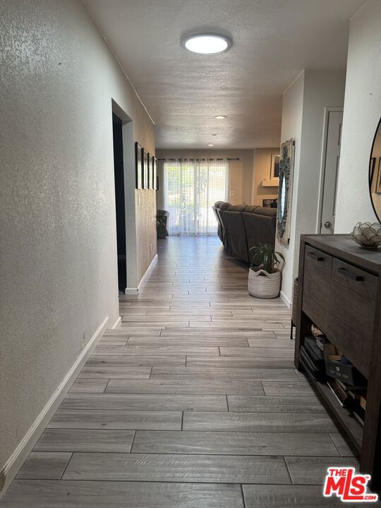 1570 S Santa Fe Avenue