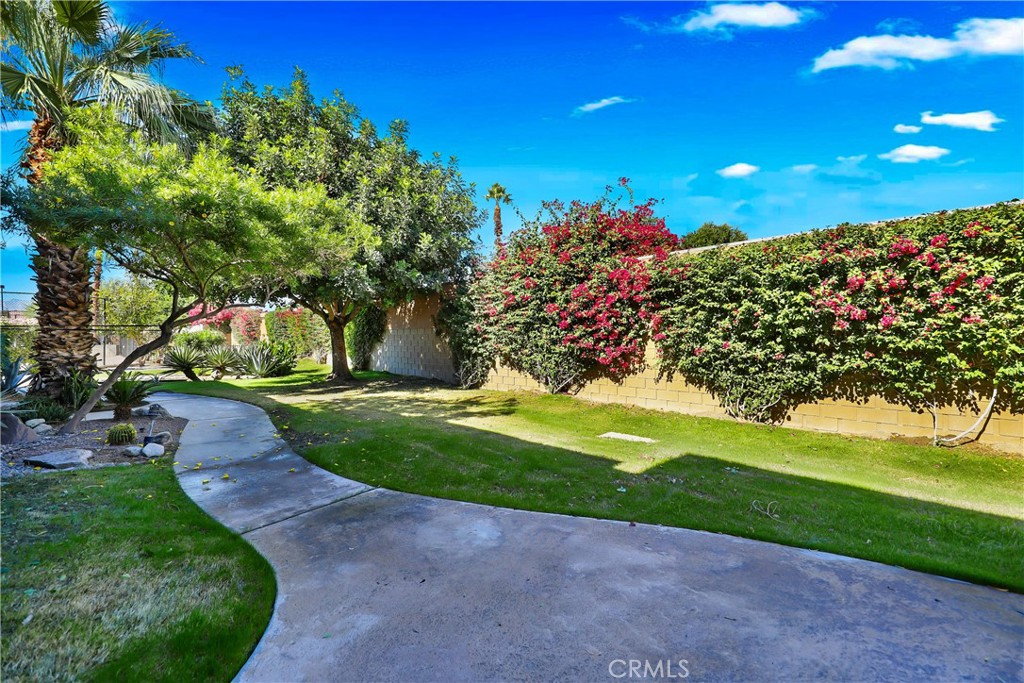 Quail Lakes Racquet Club (31461) - Residential