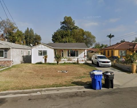 8343 Vista Del Rio Ave Downey CA 90242