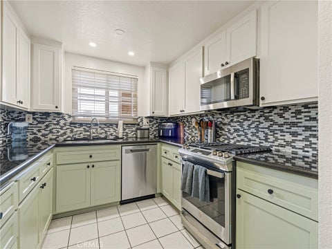 Photo of 2001 E 21st St ST #327, Signal Hill, CA 90755 (MLS # PV26145988)