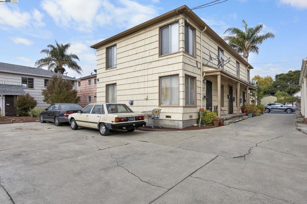 SOUTH BERKELEY - Residential Income