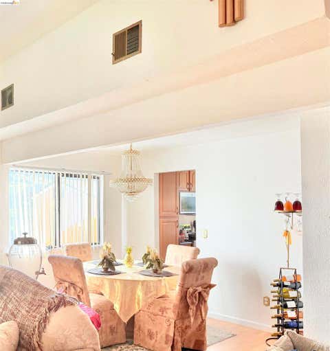 Tiny photo for 133 Meadowlark Way WAY, Hercules, CA 94547 (MLS # 41142268)