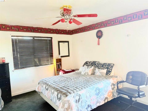 Tiny photo for 133 Meadowlark Way WAY, Hercules, CA 94547 (MLS # 41142268)