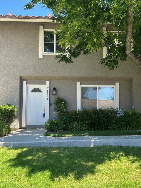 Photo of 26914 Via Terraza, Saugus, CA 91350 (MLS # SR26023024)