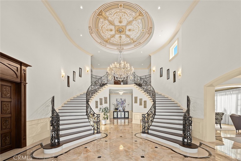 312 W Palm Drive