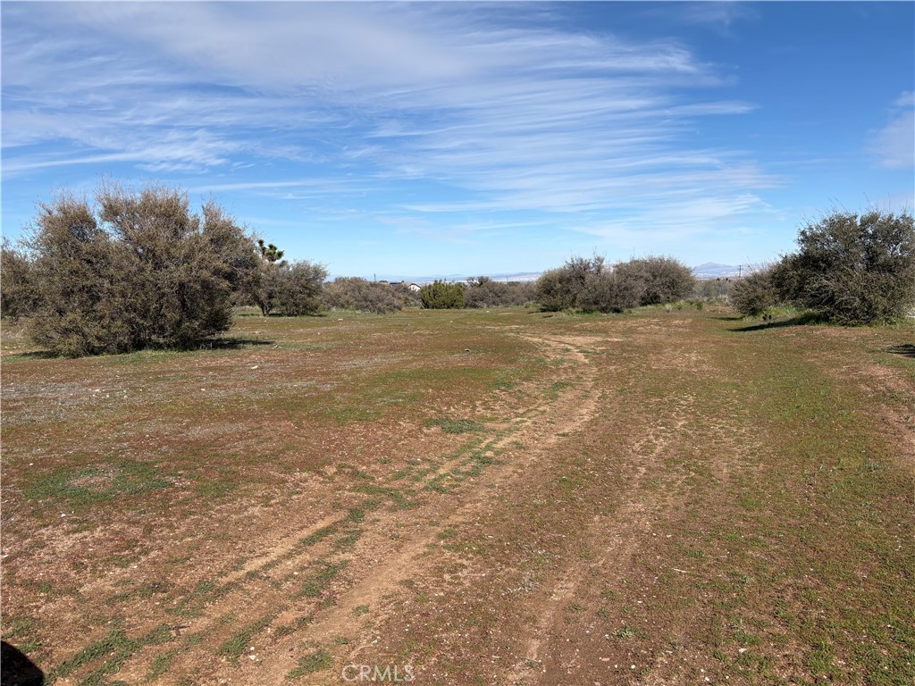 Photo 1 of 4 — 8350 Cedar, Phelan, CA 92371