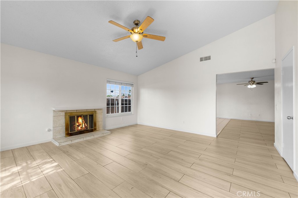 13270 Larkhaven