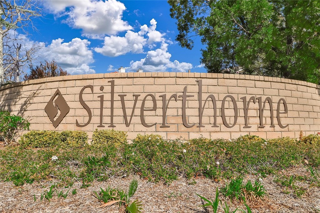 5421 Moonshadow Street