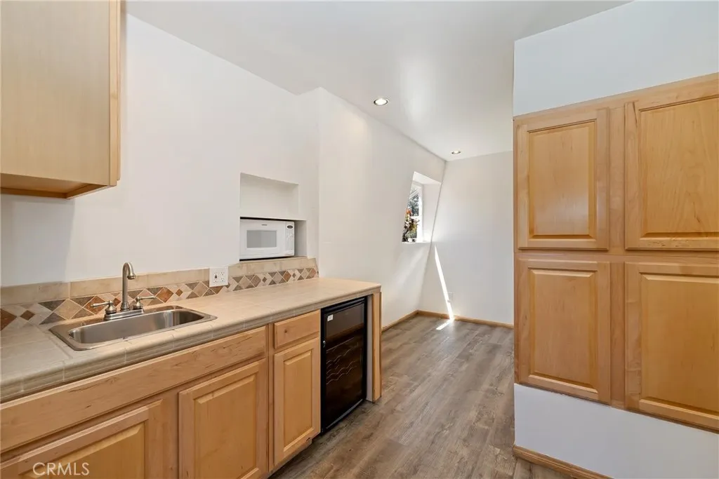 Fawnskin, California 92333, United States, 5 Bedrooms Bedrooms, ,4 BathroomsBathrooms,Residential,Active,153758