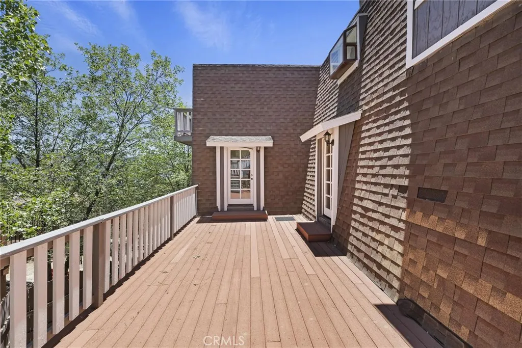 Fawnskin, California 92333, United States, 5 Bedrooms Bedrooms, ,4 BathroomsBathrooms,Residential,Active,153758