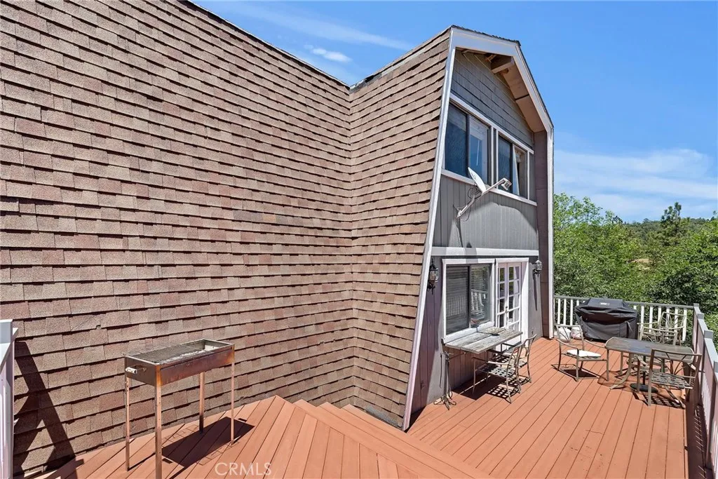 Fawnskin, California 92333, United States, 5 Bedrooms Bedrooms, ,4 BathroomsBathrooms,Residential,Active,153758