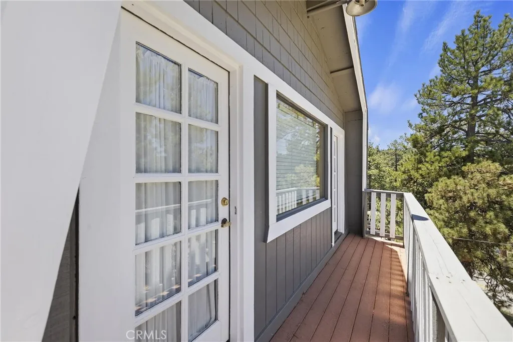 Fawnskin, California 92333, United States, 5 Bedrooms Bedrooms, ,4 BathroomsBathrooms,Residential,Active,153758