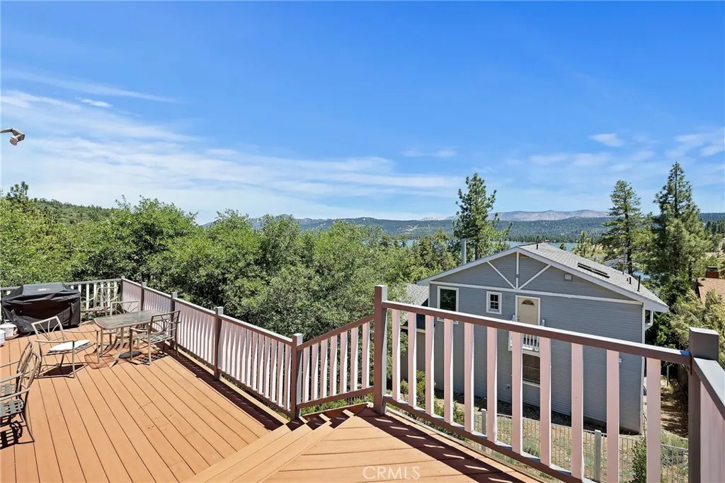 Fawnskin, California 92333, United States, 5 Bedrooms Bedrooms, ,4 BathroomsBathrooms,Residential,Active,153758