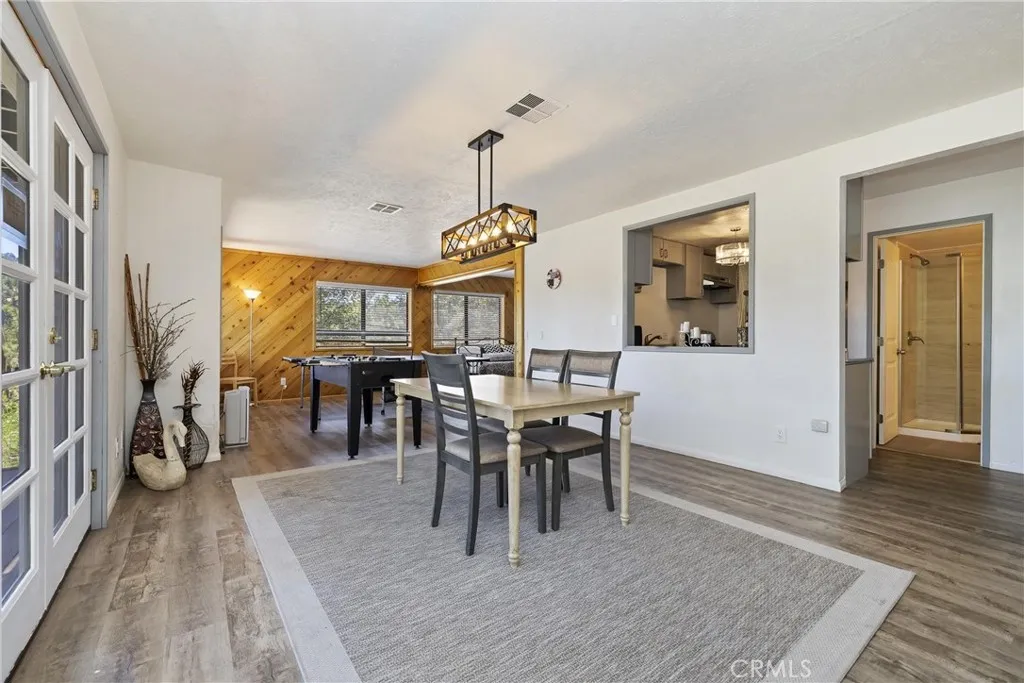 Fawnskin, California 92333, United States, 5 Bedrooms Bedrooms, ,4 BathroomsBathrooms,Residential,Active,153758