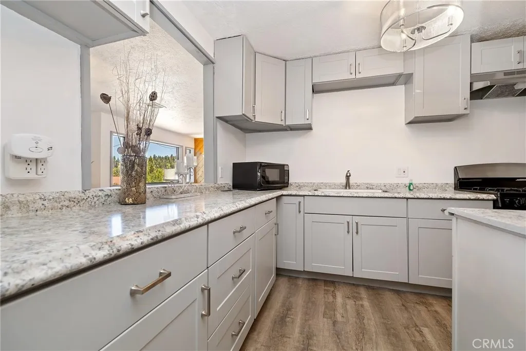 Fawnskin, California 92333, United States, 5 Bedrooms Bedrooms, ,4 BathroomsBathrooms,Residential,Active,153758