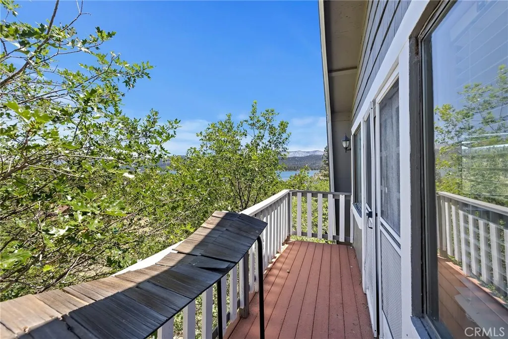 Fawnskin, California 92333, United States, 5 Bedrooms Bedrooms, ,4 BathroomsBathrooms,Residential,Active,153758