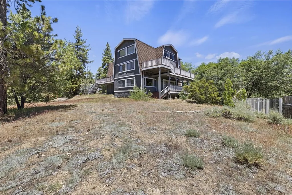 Fawnskin, California 92333, United States, 5 Bedrooms Bedrooms, ,4 BathroomsBathrooms,Residential,Active,153758