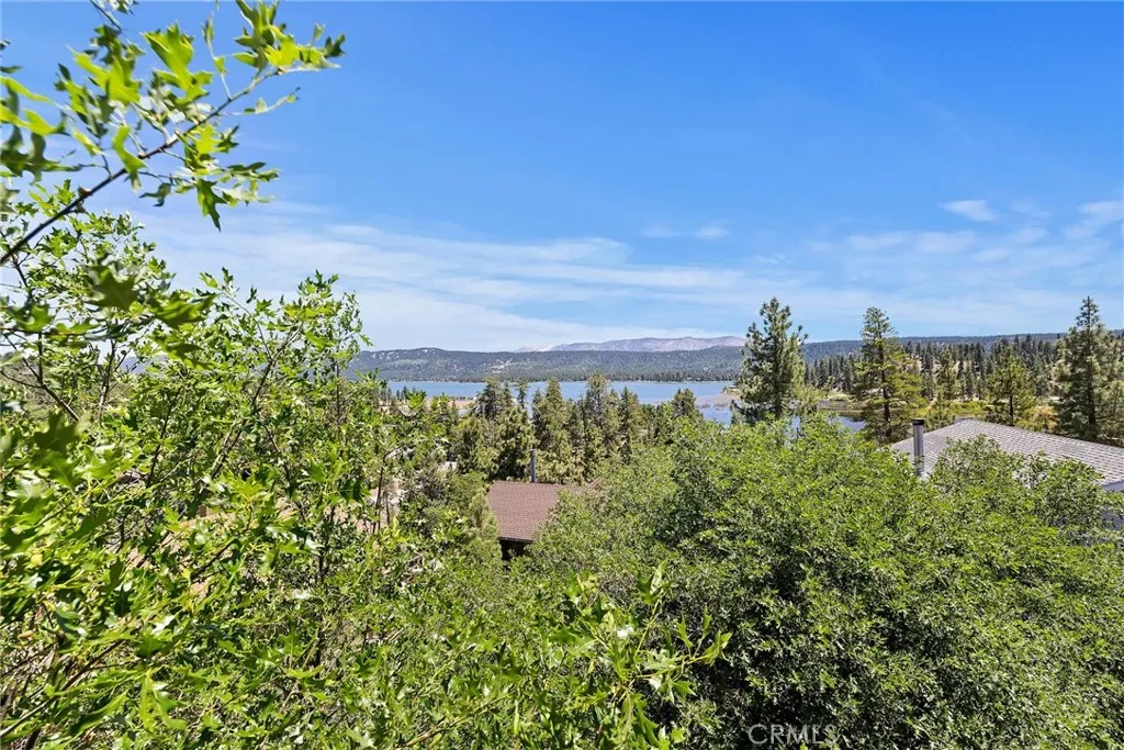 Fawnskin, California 92333, United States, 5 Bedrooms Bedrooms, ,4 BathroomsBathrooms,Residential,Active,153758