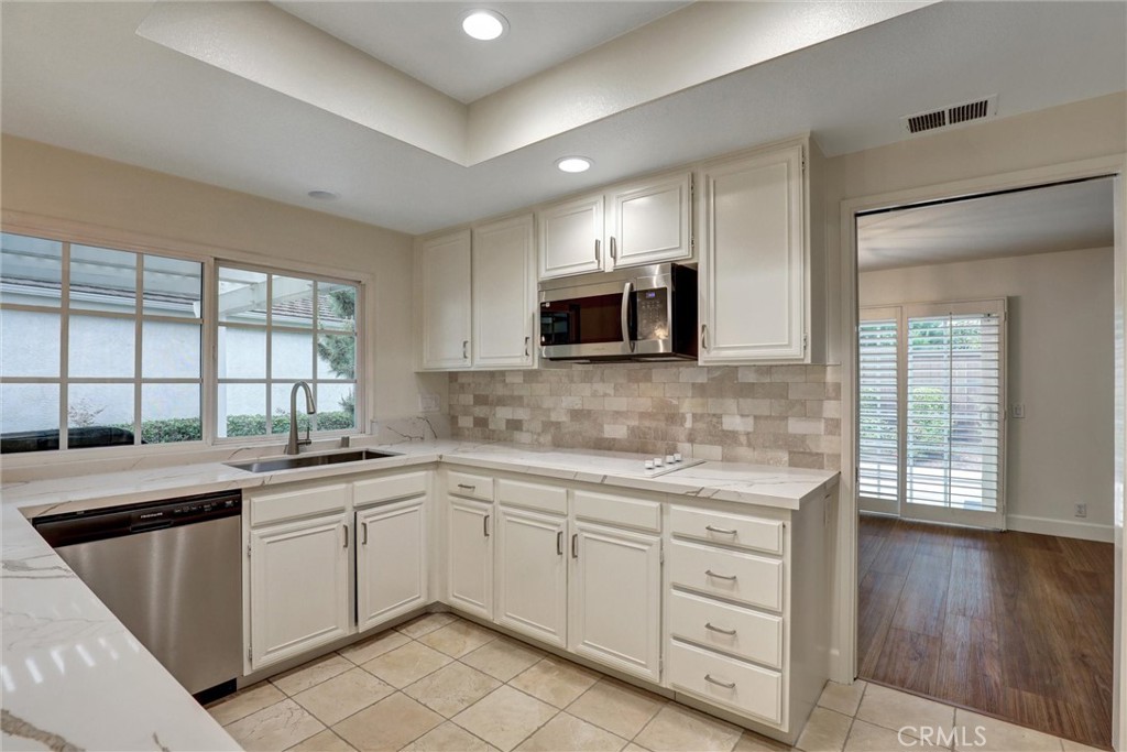 16 Sycamore Creek