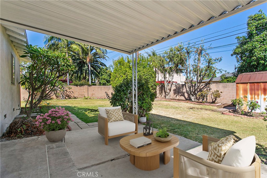 14202 Del Amo Avenue