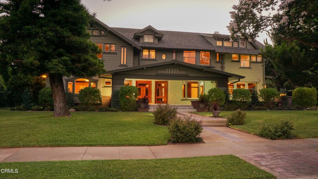 Properties 2 217 Oaklawn Avenue