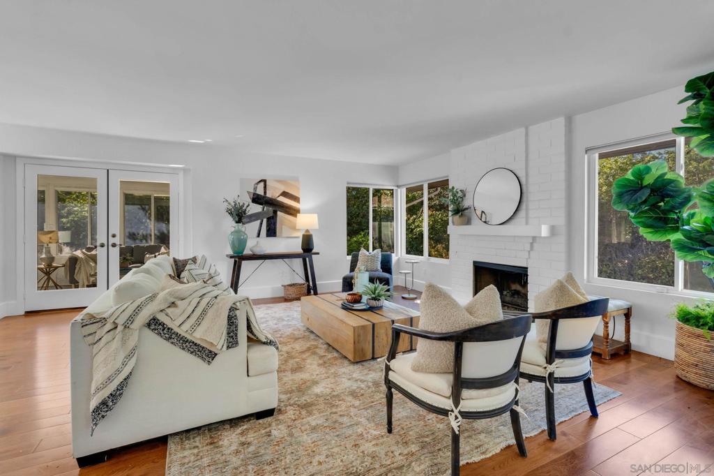 2087 Granite Hills Dr