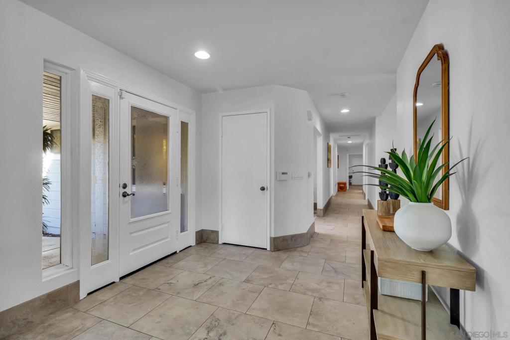 2087 Granite Hills Dr