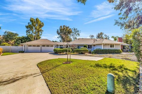 Photo of 2087 Granite Hills Dr Dr, El Cajon, CA 92019 (MLS # 2601240SD)