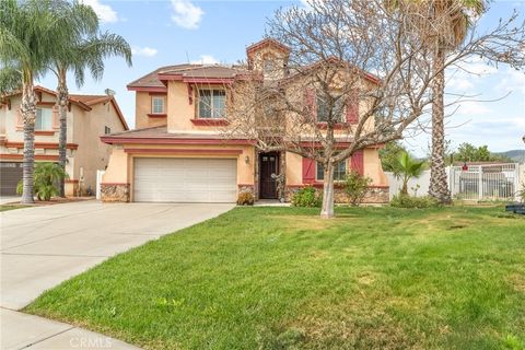 Photo of 12319 Parkside Cir Cir, Yucaipa, CA 92399 (MLS # IG26069639)