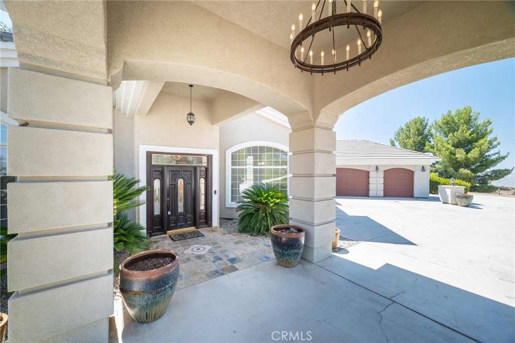 23035 Sky Mesa Road