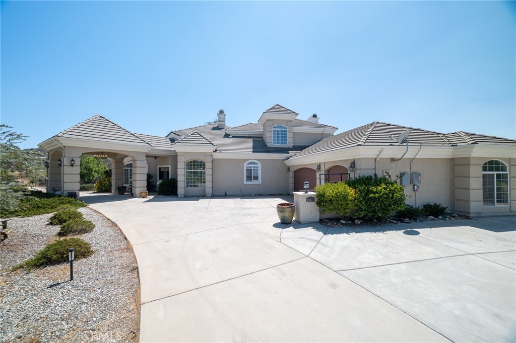 23035 Sky Mesa Road