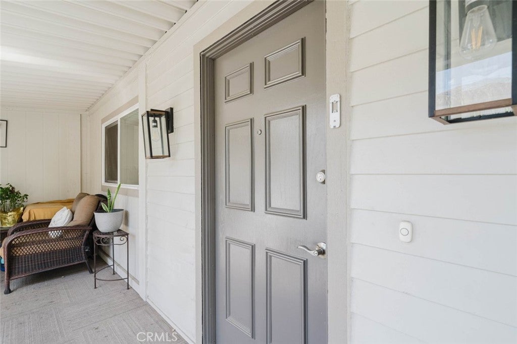 15455 Glenoaks Boulevard 272