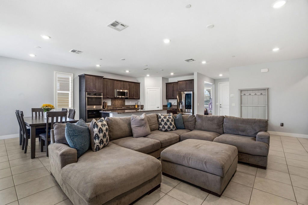 40160 Padova Drive