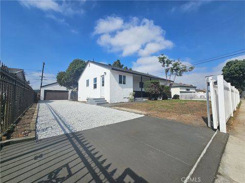 Photo of 15603 15603 S Tarrant, Compton, CA 90220 (MLS # DW25233863) Photo of 15603 15603 S Tarrant, Compton, CA 90220 (MLS # DW25233863)