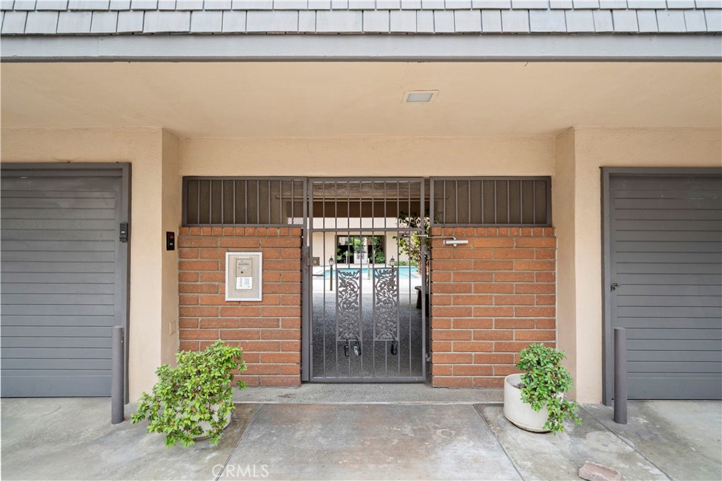 540 Fairview Avenue 27