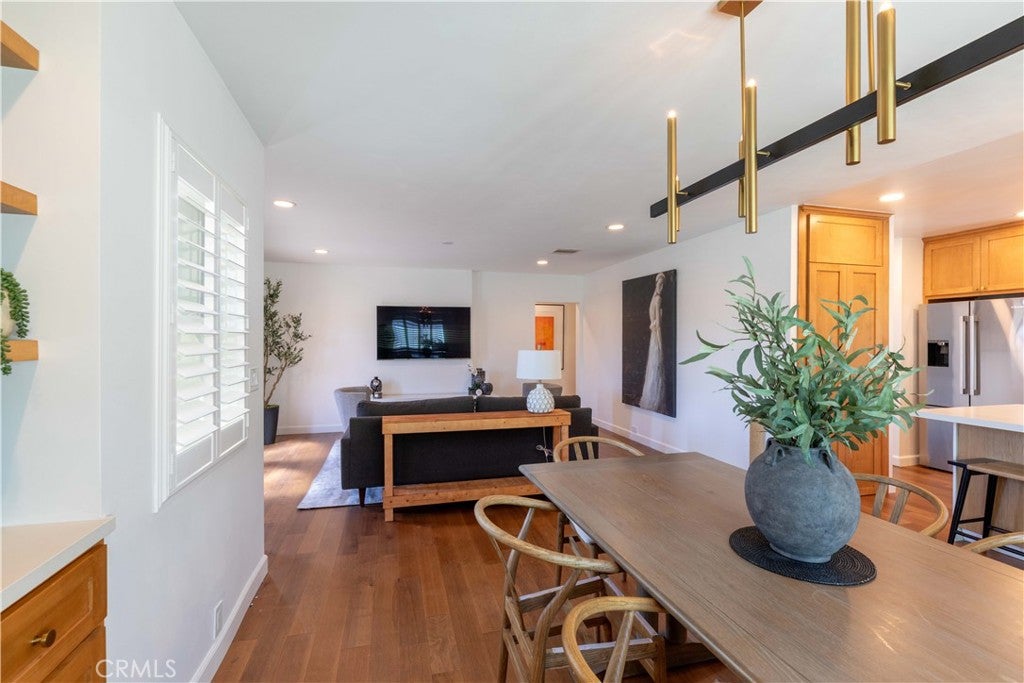 3732 Clark
