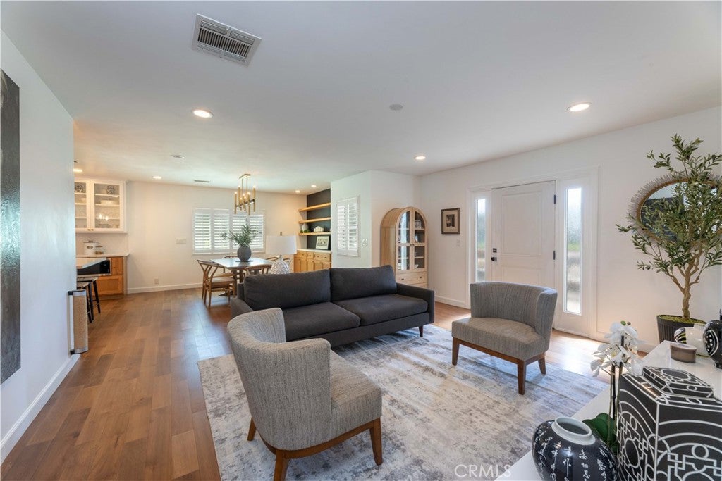 3732 Clark