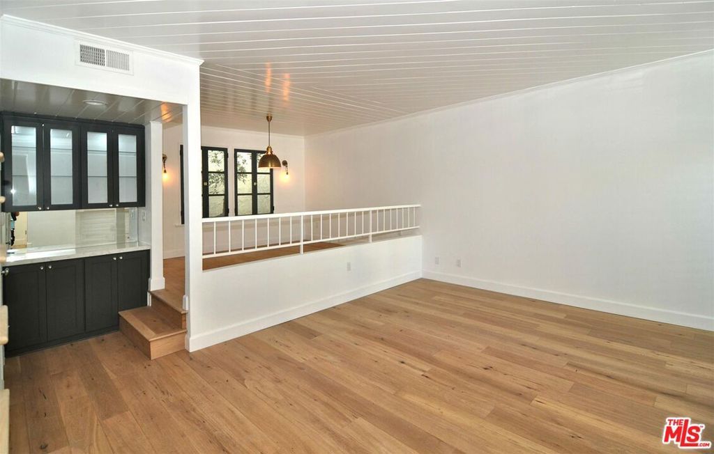 Photo of 4241 Colfax Avenue #D, Studio City, CA 91604 (MLS # 26771783)